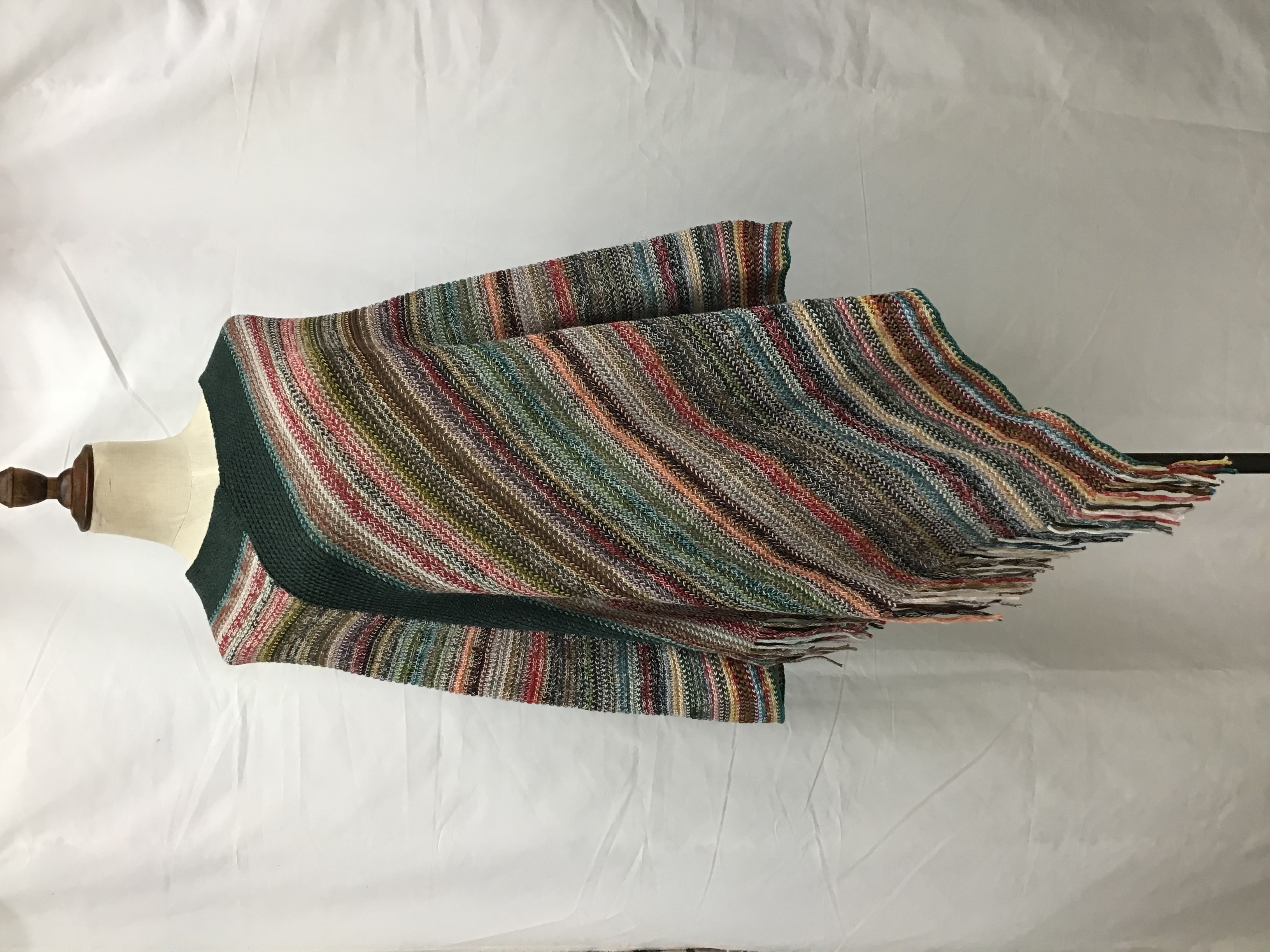 Manufacturers Direct Sales Autumn And Winter Europe And The United States Fashion Trend New Color Yarn Striped Shawls Application Scenario