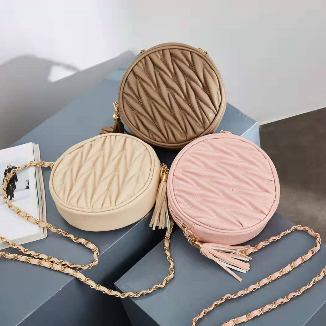 2021新款时尚休闲链条包绣线斜挎包 流苏单肩女包图