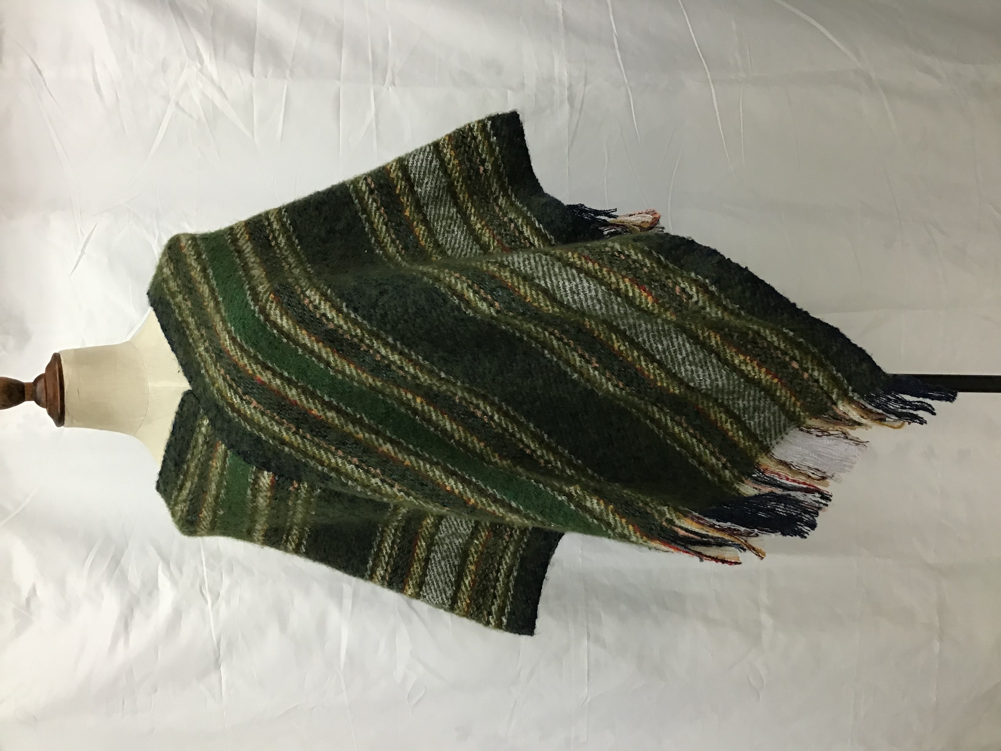 Manufacturers Direct Sales Autumn And Winter Europe And The United States Fashion Trend New Pulled Hair Shawls Specification drawing