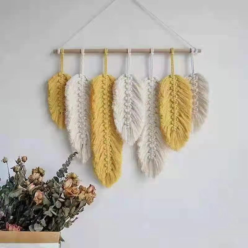 Leaf-shaped tassel tapestry Application Scenario