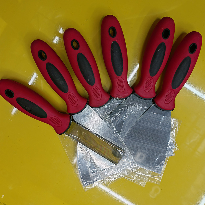 1寸红黑柄不锈钢镜面油灰刀