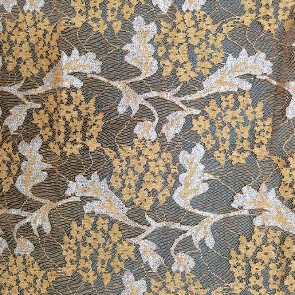 Lace 16 yellow details Picture