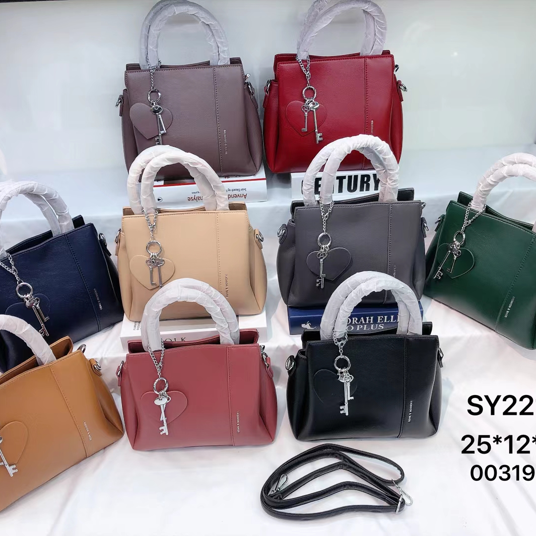 Bag woman 2021 new fashion texture advanced sense niche college commuter capacity Tote bag summer shoulder bag 2211