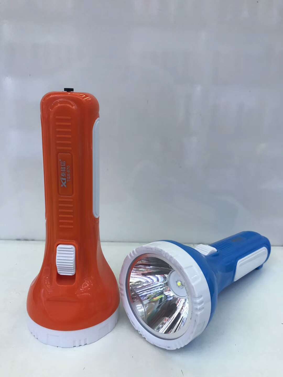 泰格信LED充电式手电筒TGX—870细节图
