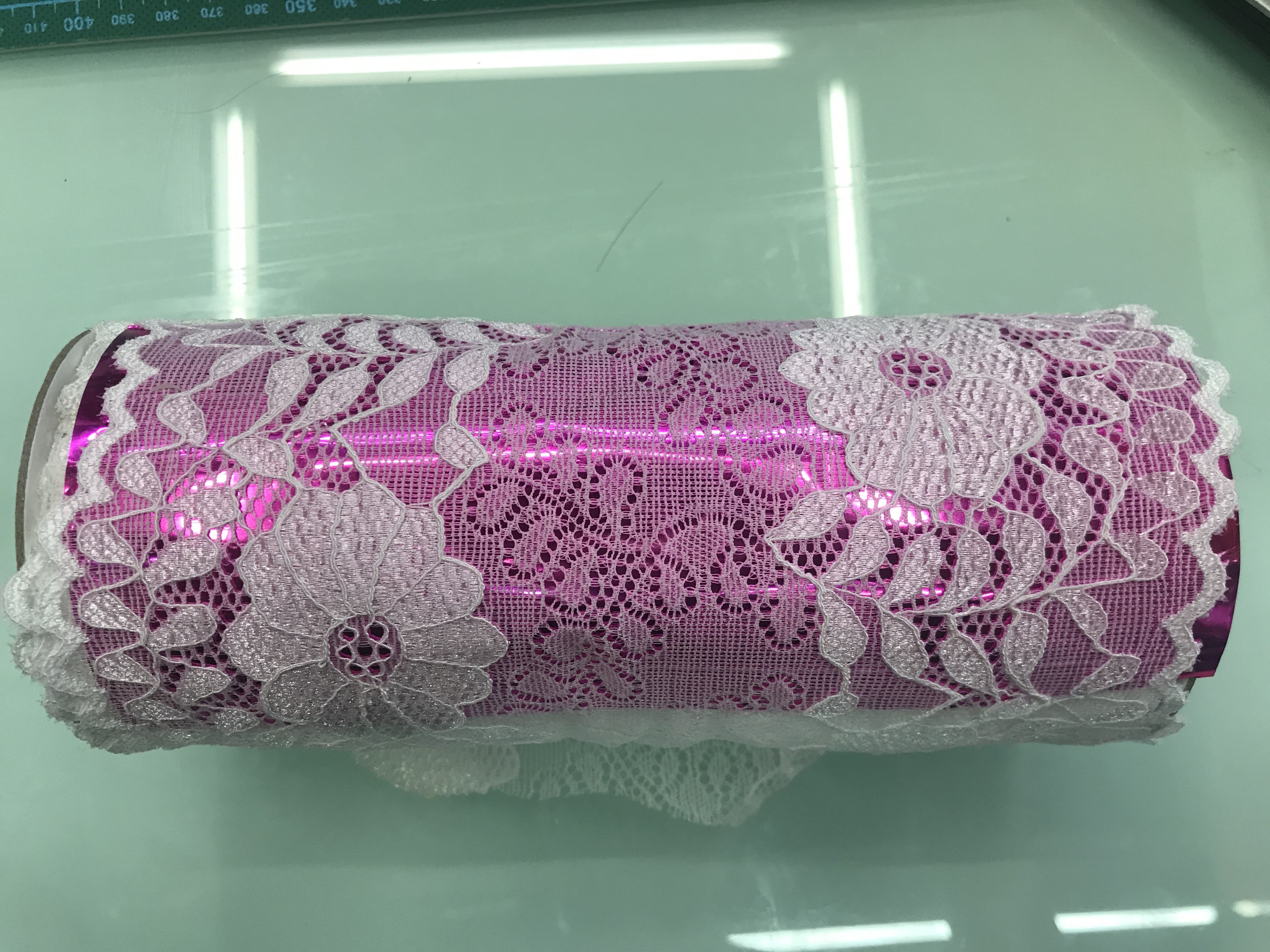 Lace 76 details Picture