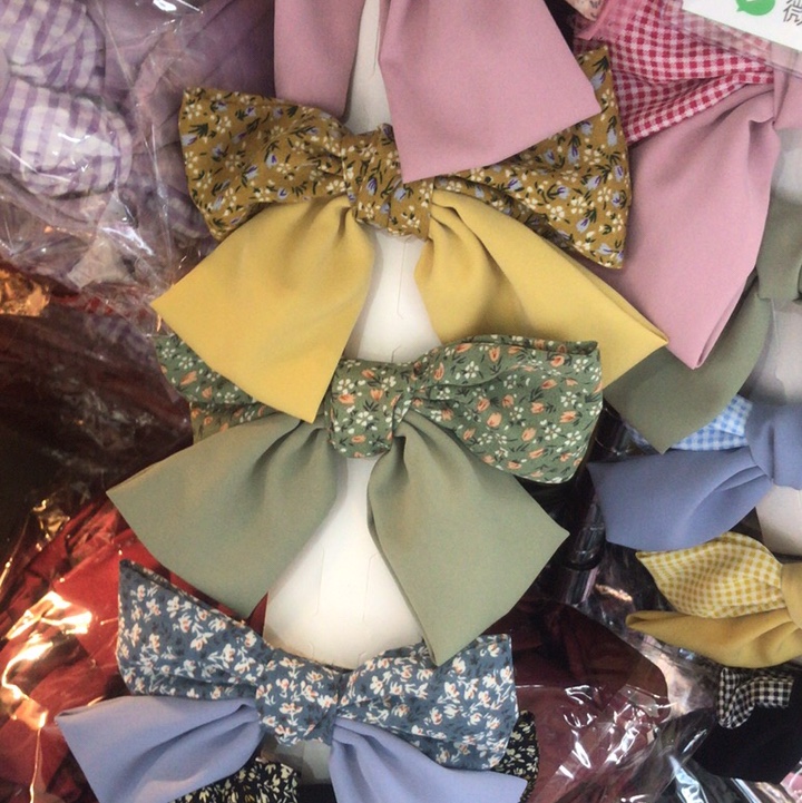 Cute cartoon hairpins for children