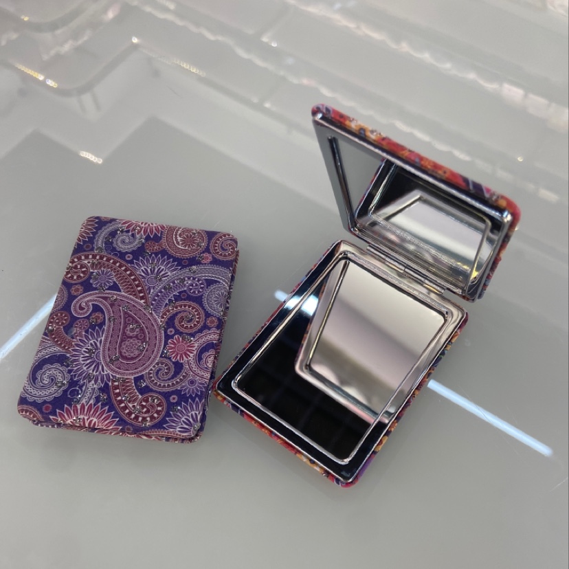 长方形钻粉腰果花镜子细节图