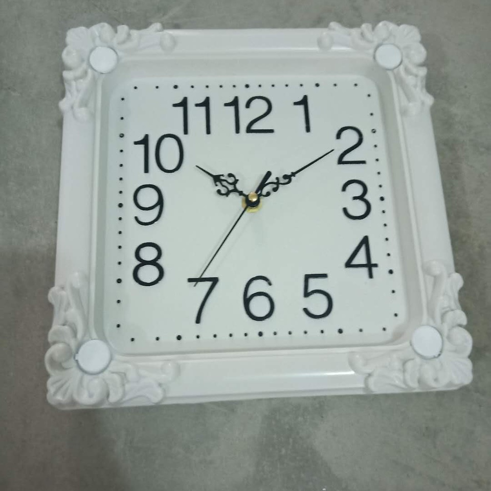 2202 Wall Clock W