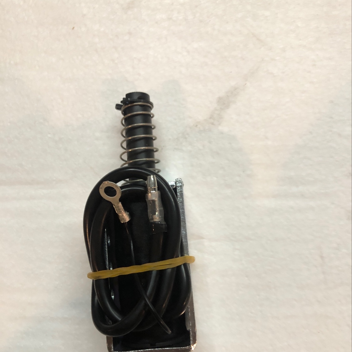 Medium-sized electromagnet 4-hole garment processing machinery equipment parts are highly efficient and practical, factory direct sales details Picture