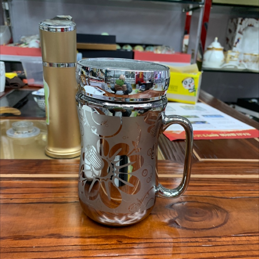 电镀银杯