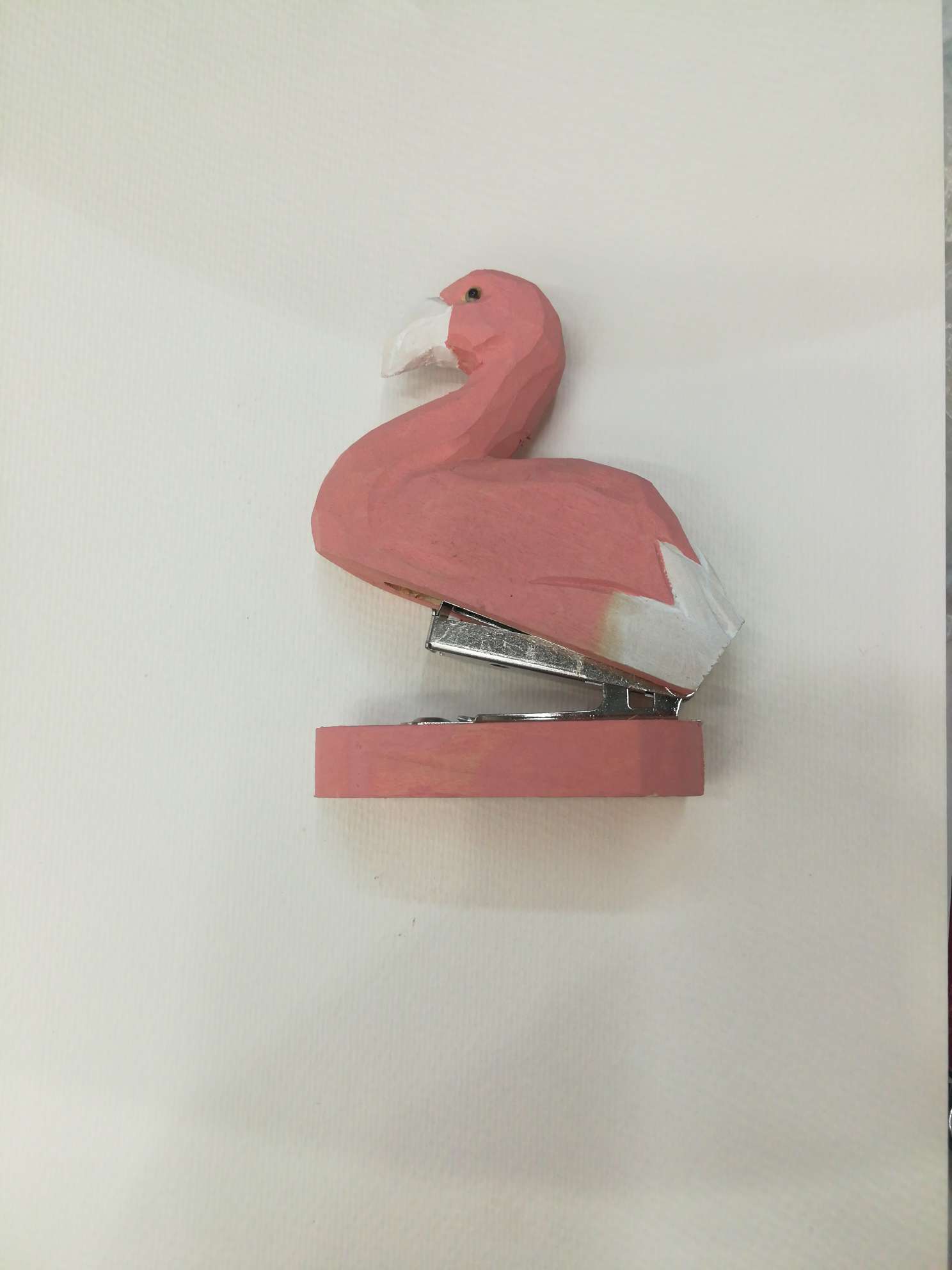 纯手工仿真木头雕刻粉火烈鸟工艺礼品订书机详情图2