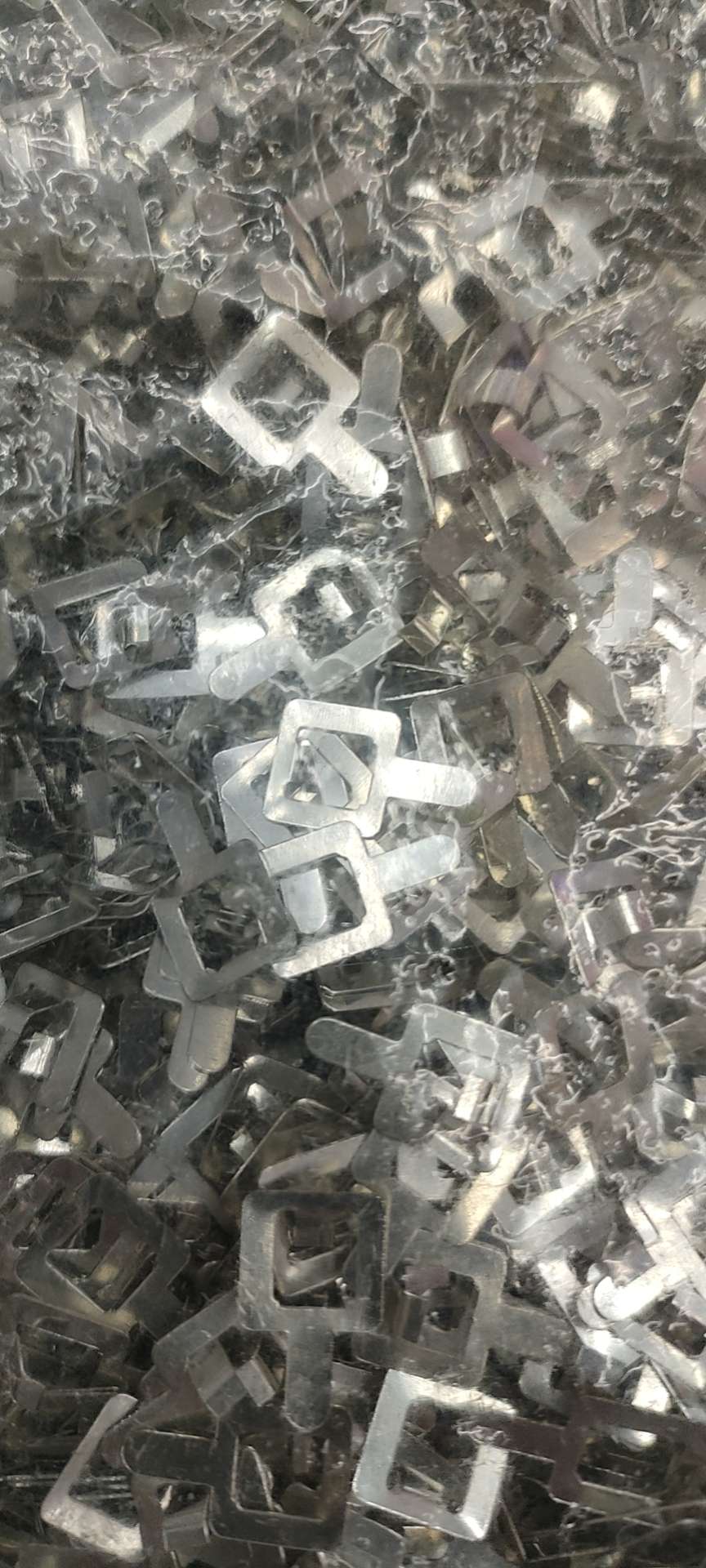 电子五金配件细节图