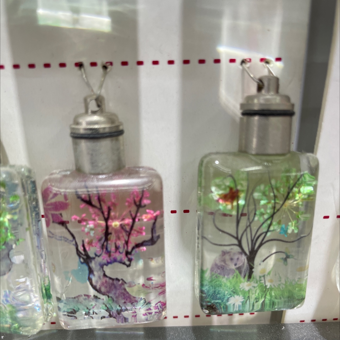 Glass dried flower pendants, ornaments and accessories Application Scenario