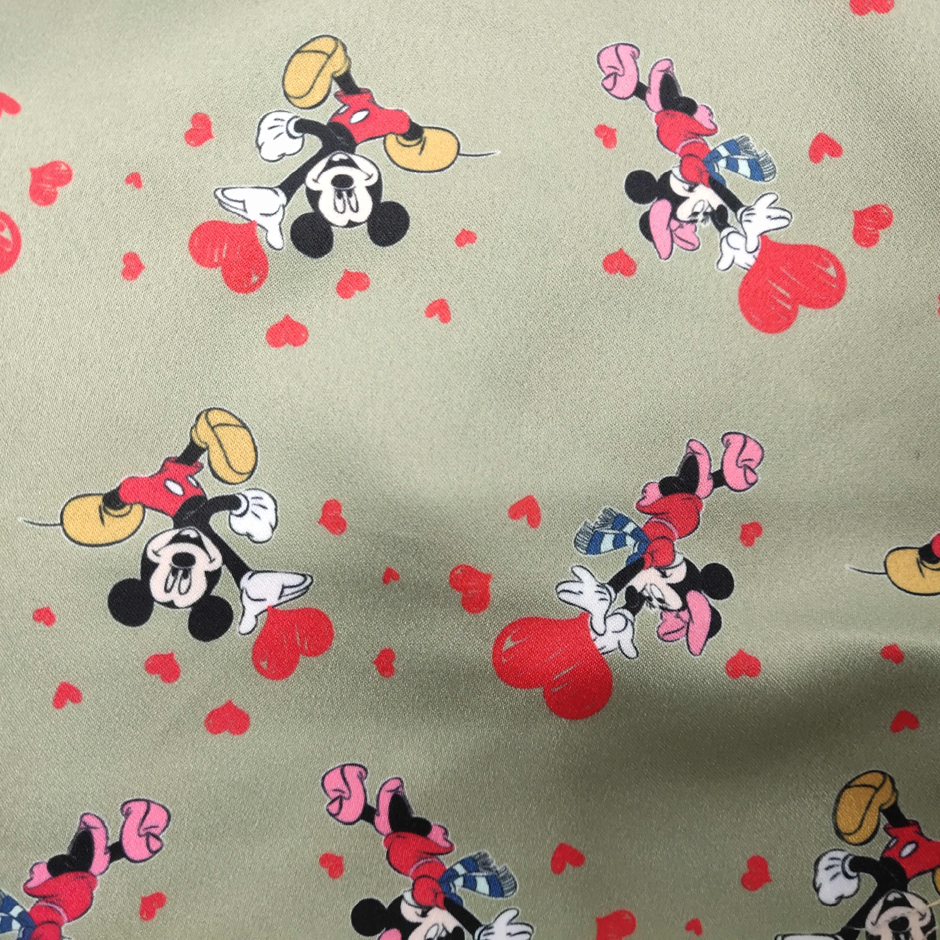 Mainstream Cloth Printing Fabric Raw Material Mainstream Cloth Printing Fabric Raw Material Cartoon Cartoon Color Olive Green Cloth