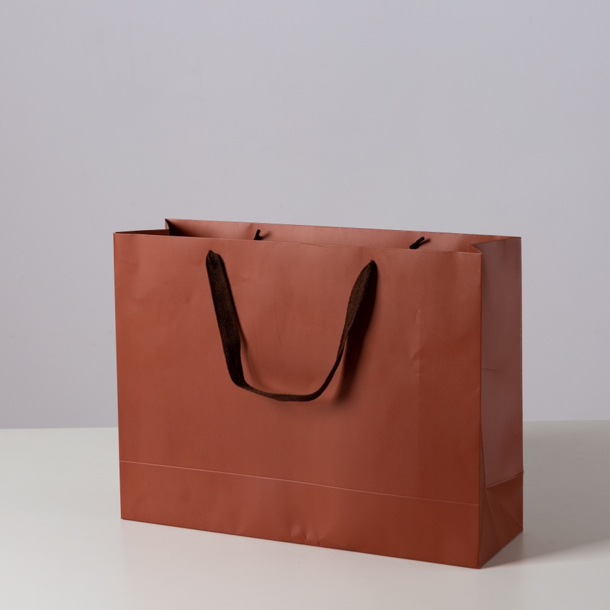 现货加厚服装通用礼品手提纸袋购物包装袋牛皮纸袋厂家可定制Logo 二维码