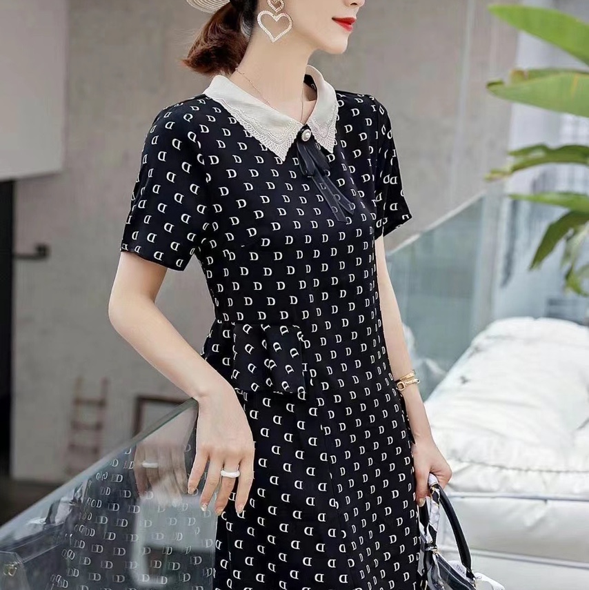 "D Dress"