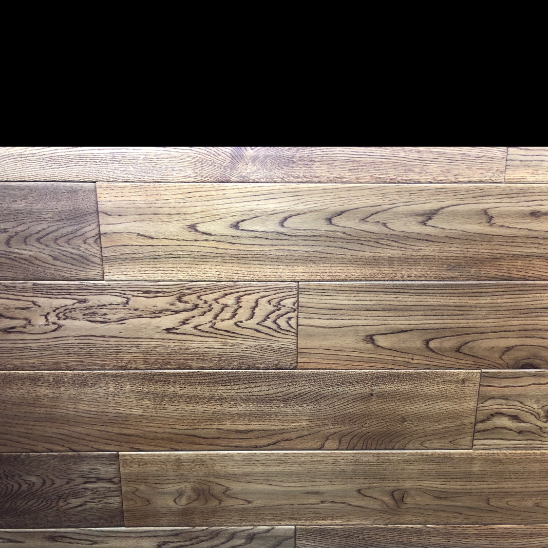 The floor heating system made of white oak wood in Moganshan is full of gold and jade detail image 2