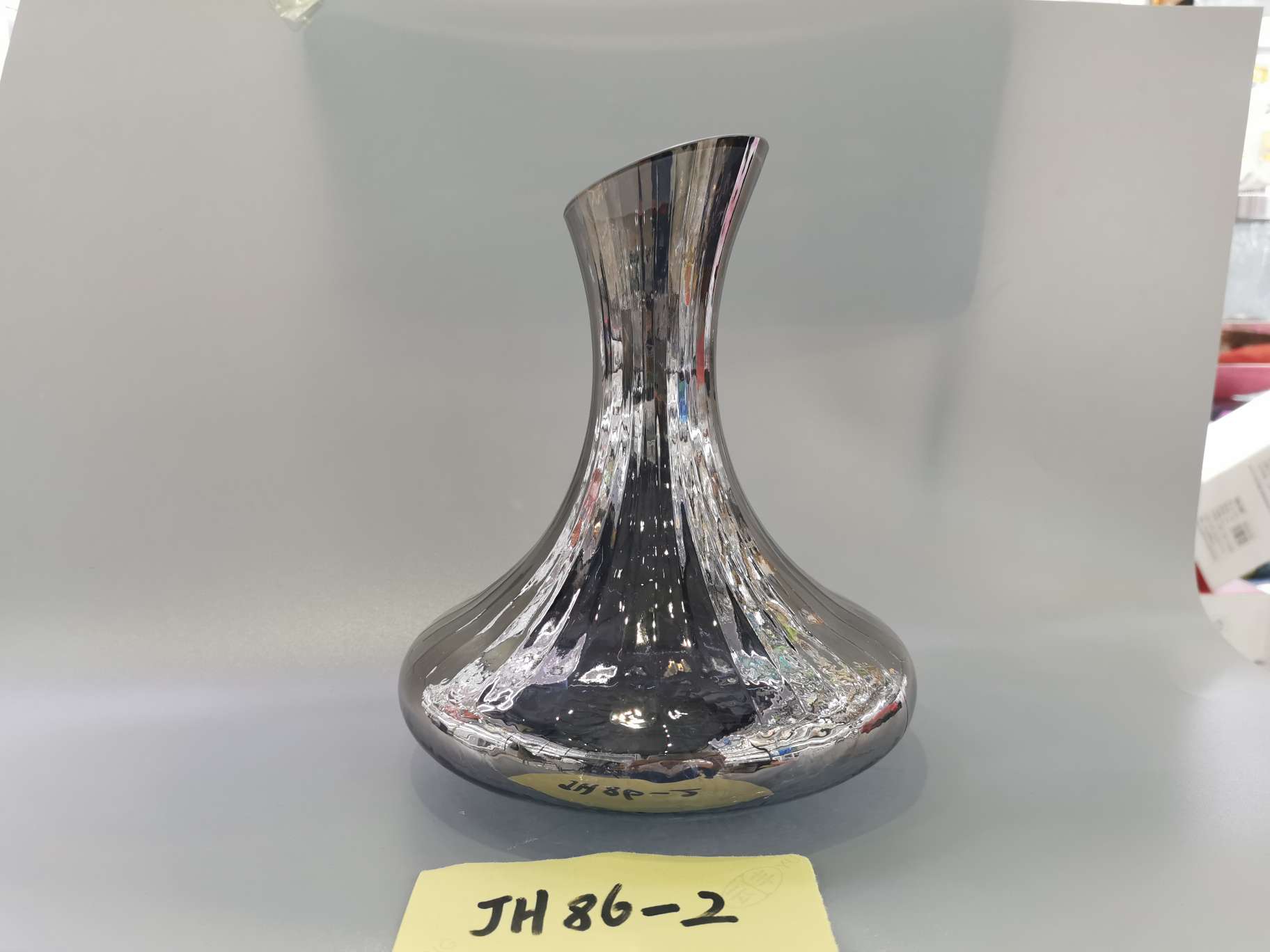 86-5YS decanter jug detail image 1