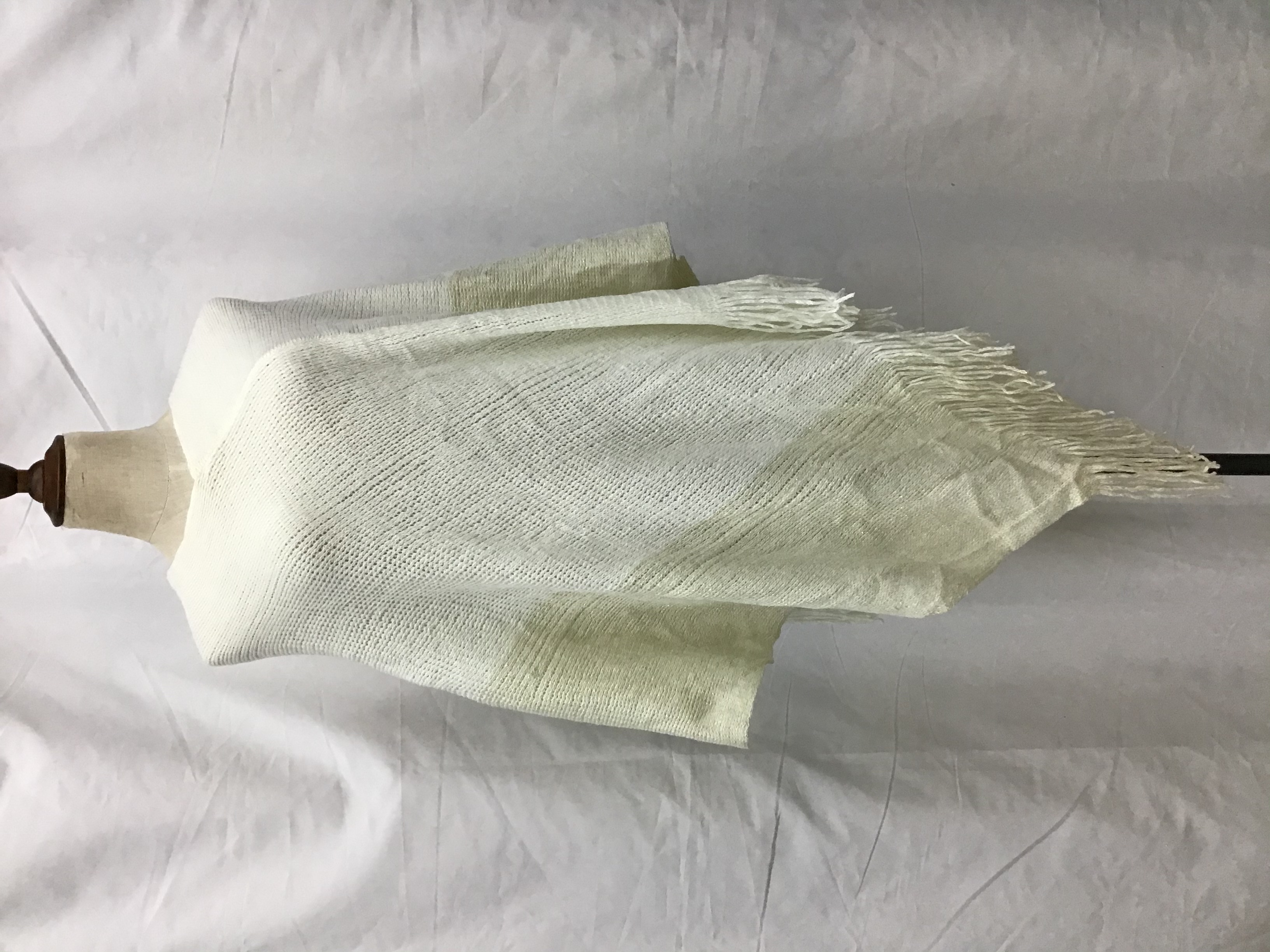 Manufacturers Direct Sales Autumn And Winter Europe And The United States Fashion Trend New Silver Wire Plate Shawls Specification drawing