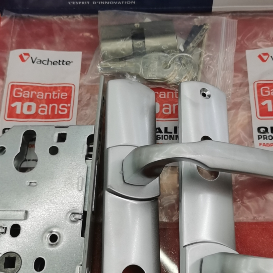 家装建材锁具门锁9111B-6458SCR铜锁芯铁质把手