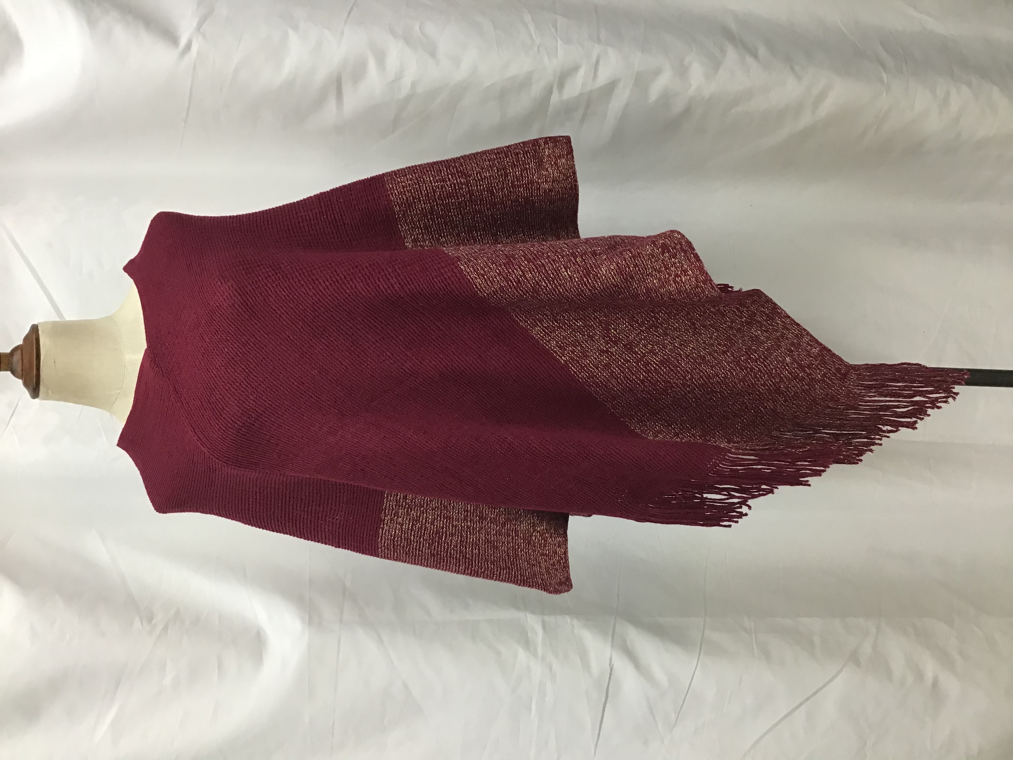 Manufacturers Direct Sales Autumn And Winter Europe And The United States Fashion Trend New Silver Wire Plate Shawls Item Picture