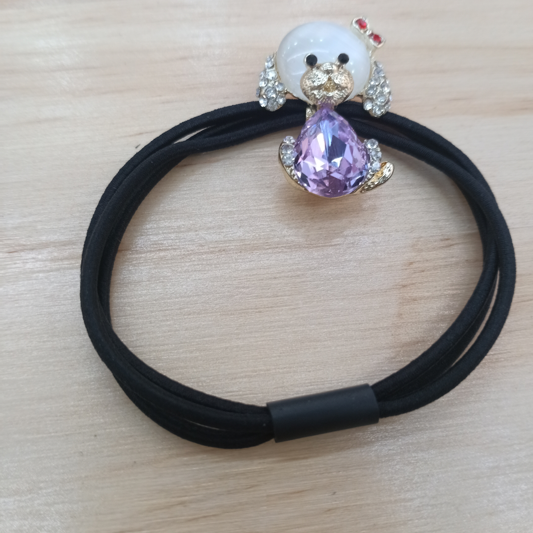 Q Version Of The Dog Hair Tie, Elegant Instagram Trend