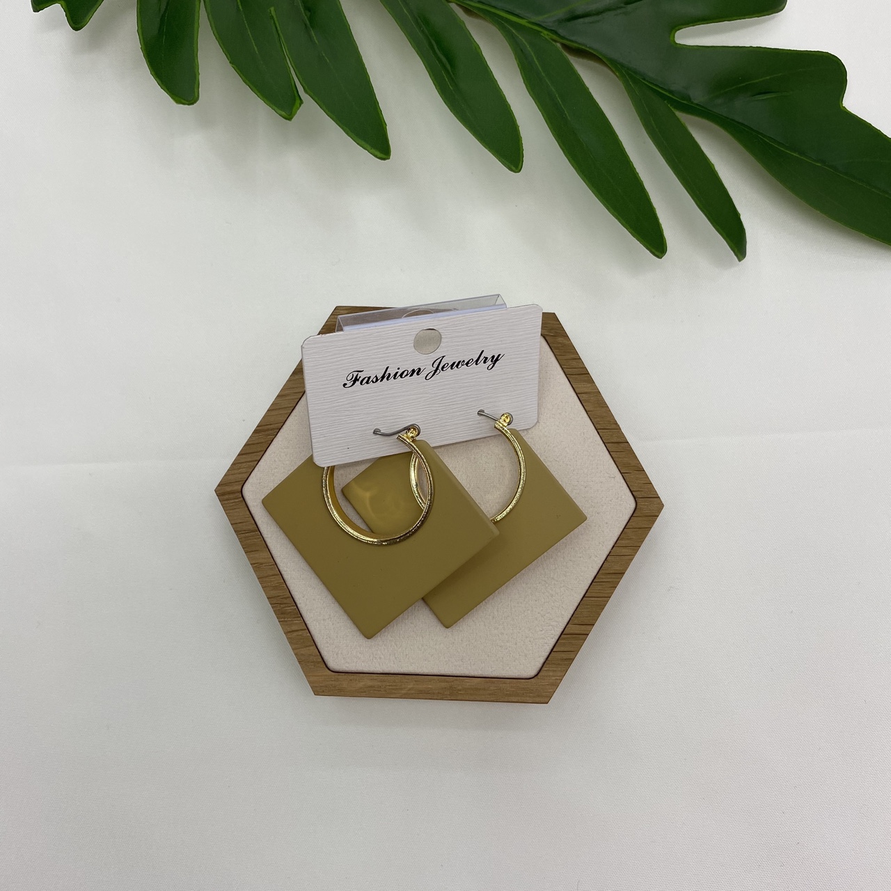 欧美时尚风耳环