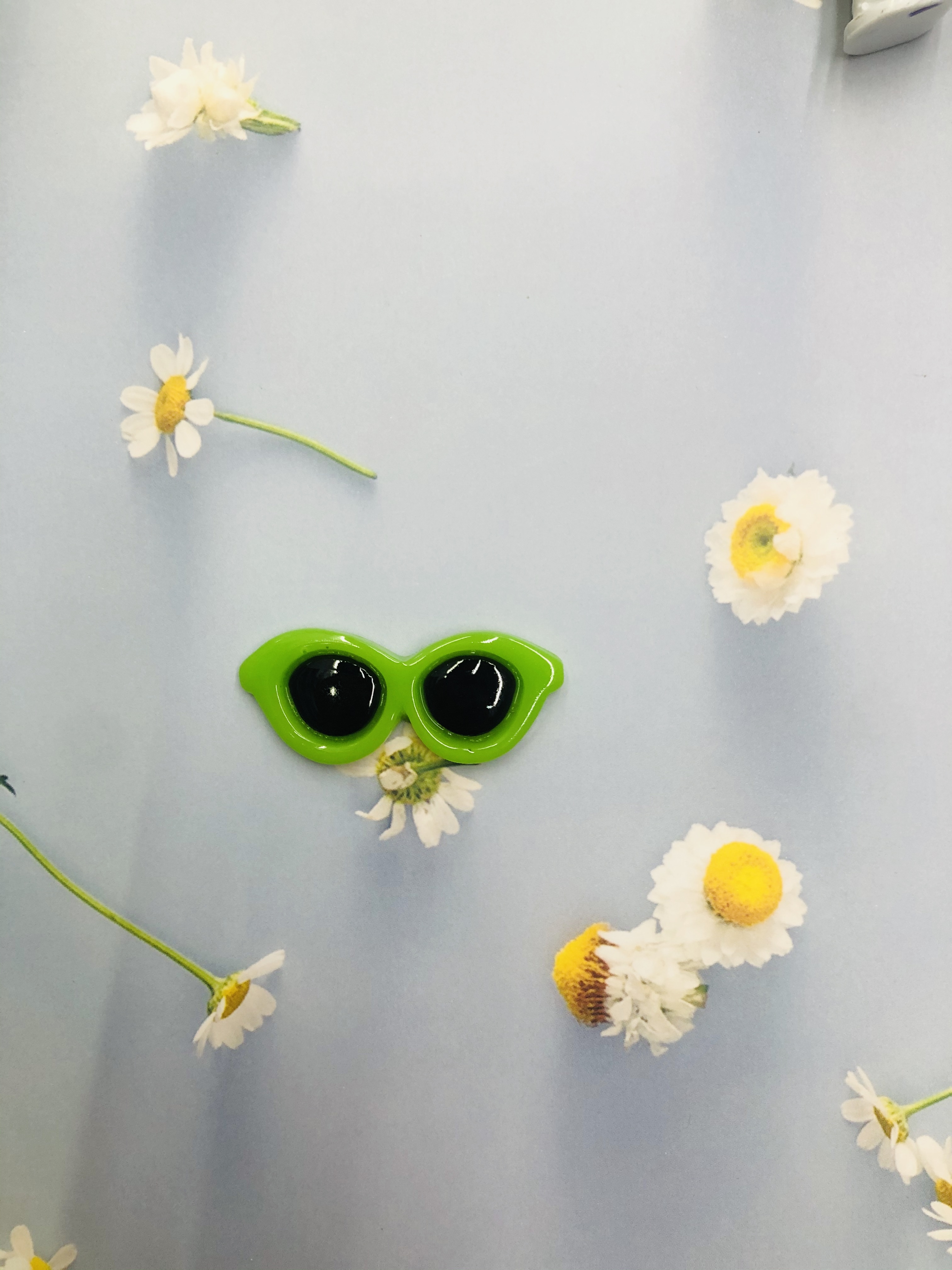 Round Resin Glasses details Picture
