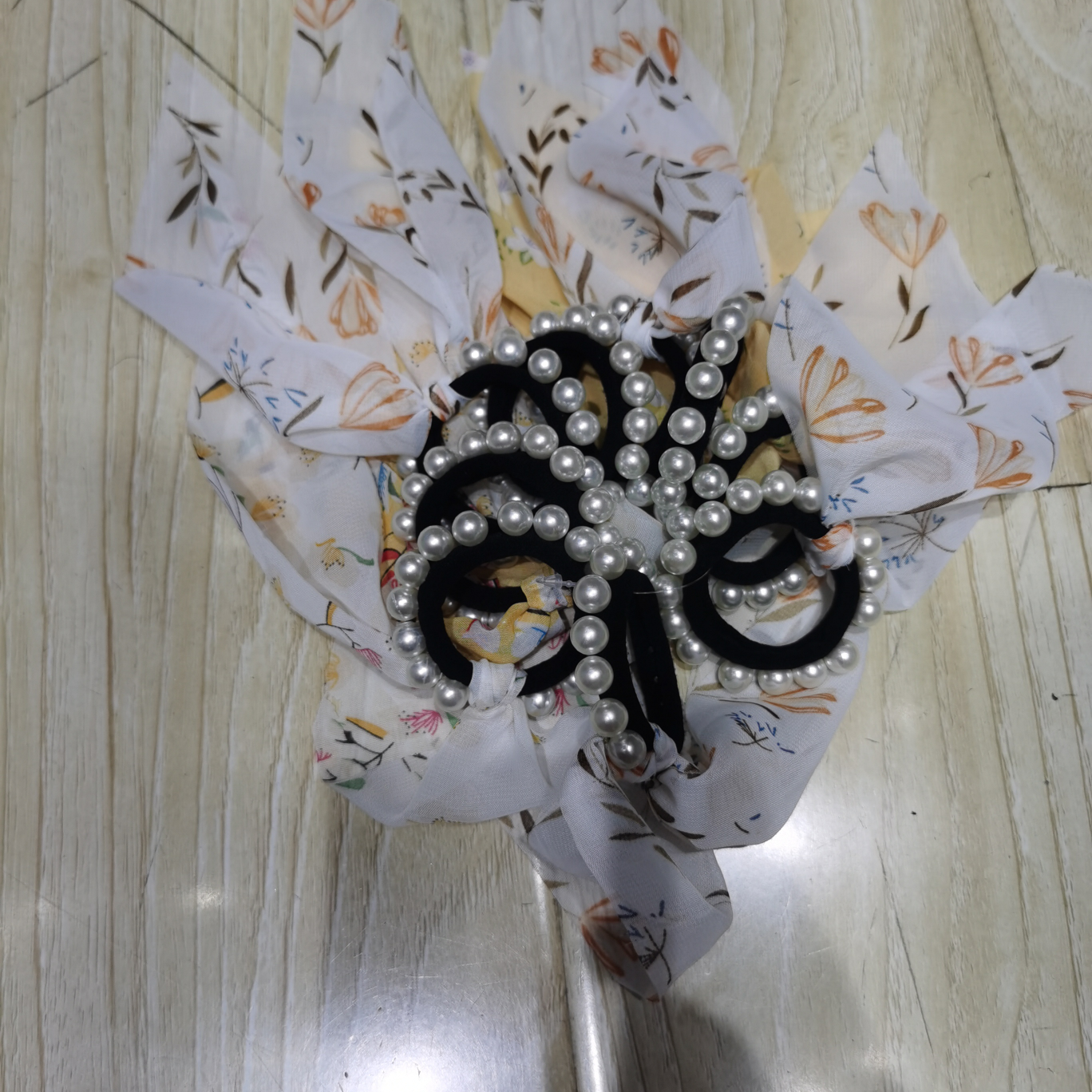 Long ribbon pearl scrunchie floral hair cord elastic band thumbnail