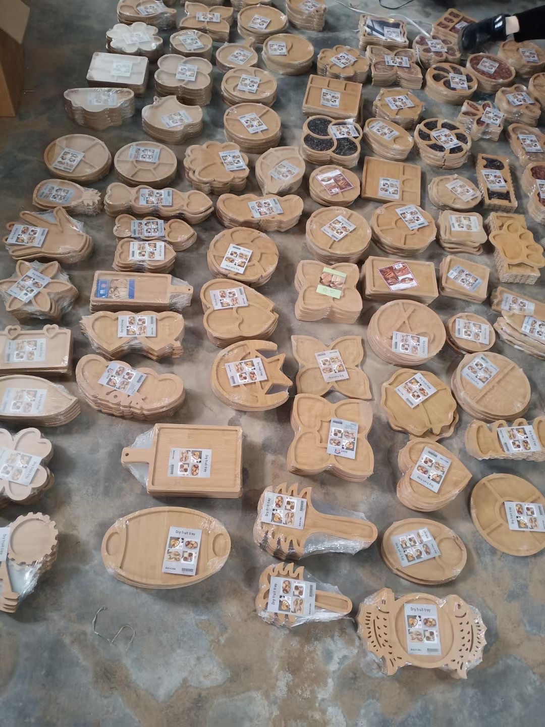 干果盘托盘产品图