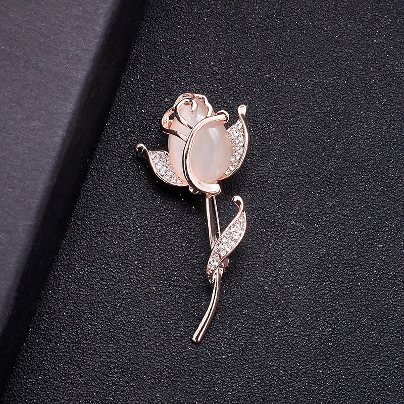 Brooch 3