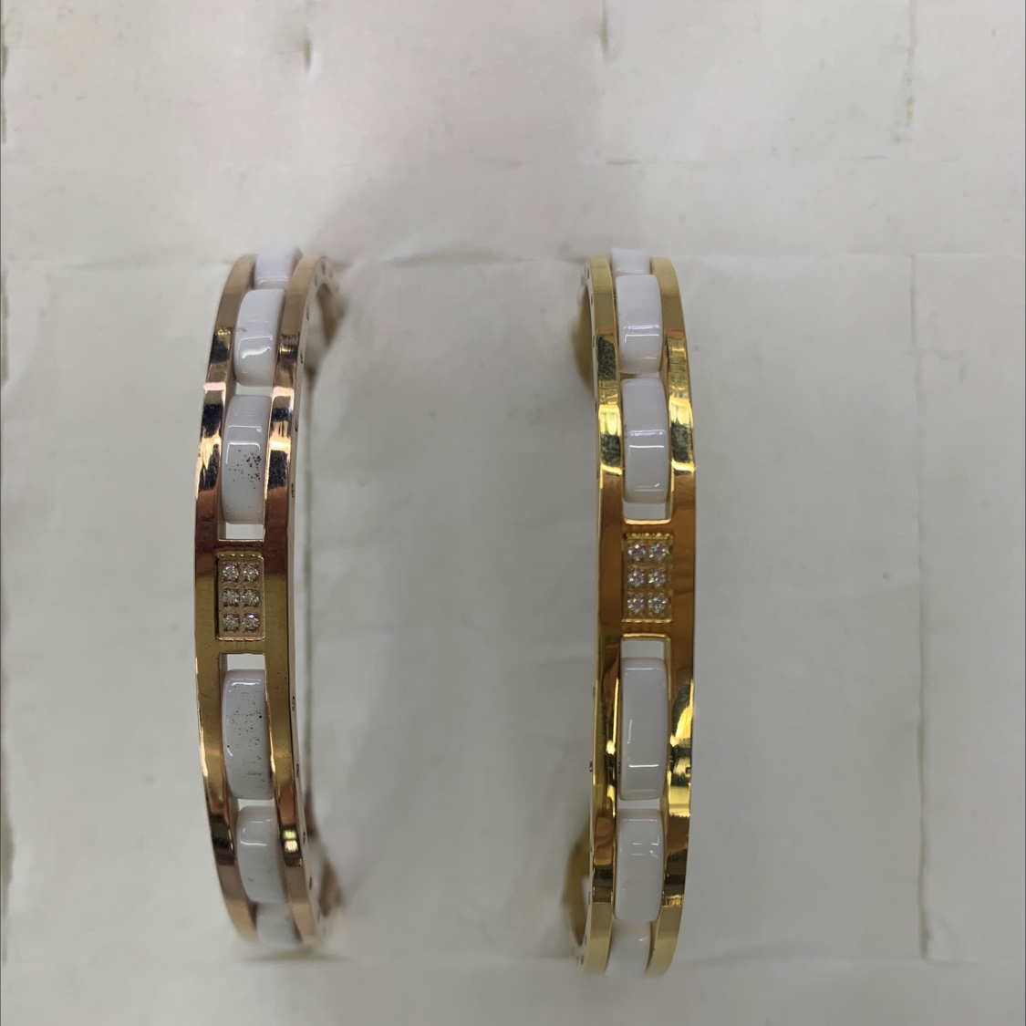 钛钢镶陶瓷手镯（白陶）国潮商品图