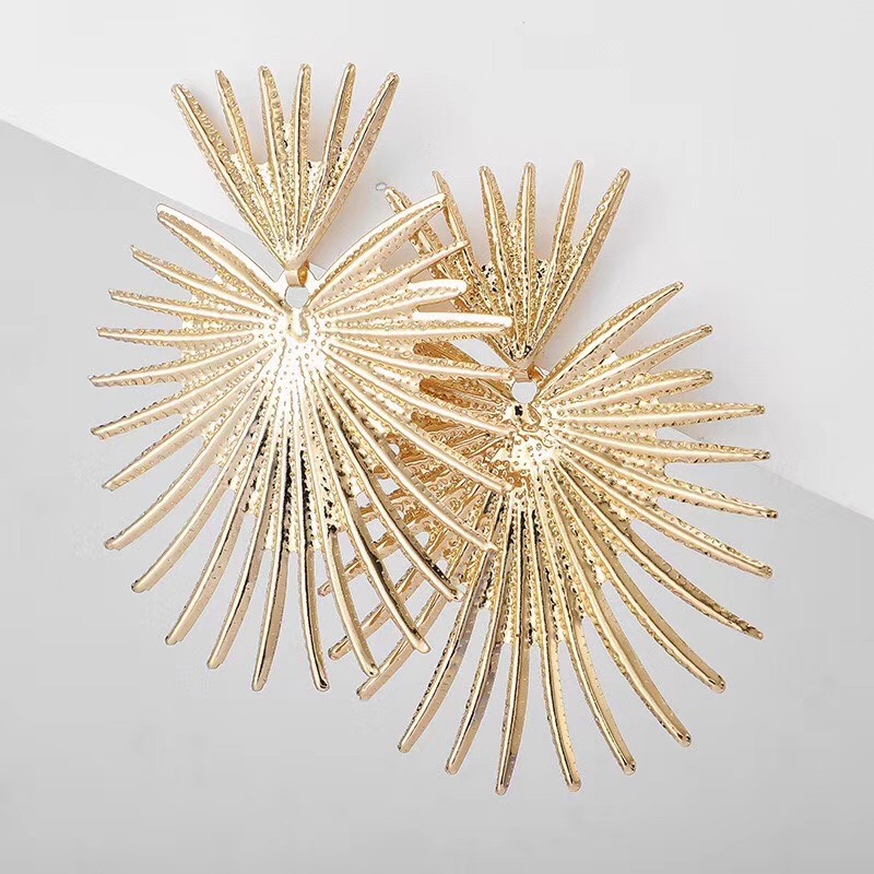 New Trend Earrings Female Network Red Temperament High-Grade Earrings Item Picture