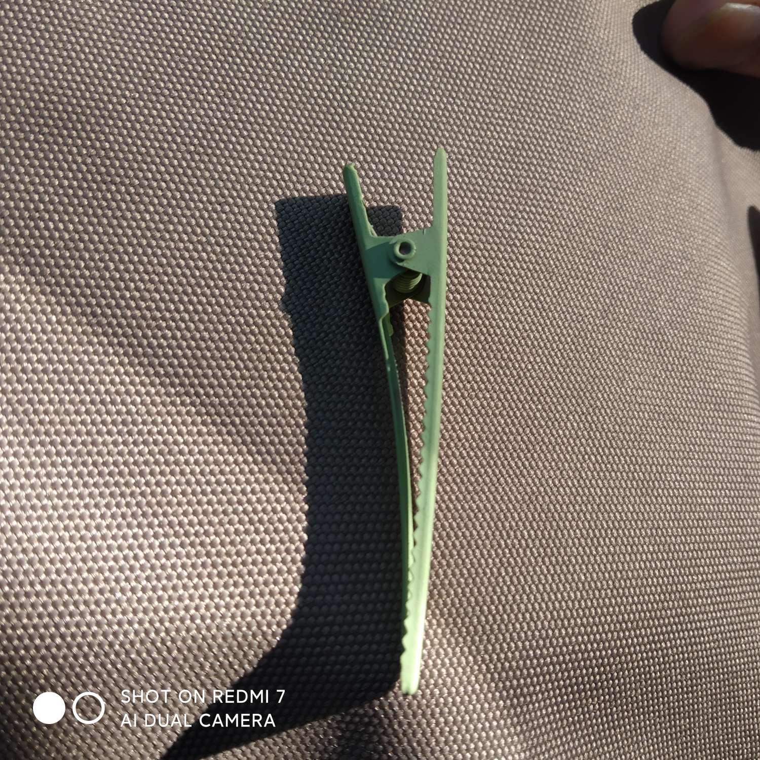 Classic and fresh hollow hair clips, hairpin side clips, accessories and headwear detail image 5