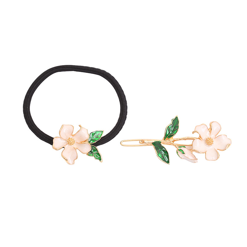 Japonés y coreano chic y elegante aro de pelo blanco con flor de pera adornos de cabello de cuerda adornos de cabello de banda de cuero clips de borde clips de flequillo al por mayor Item Picture