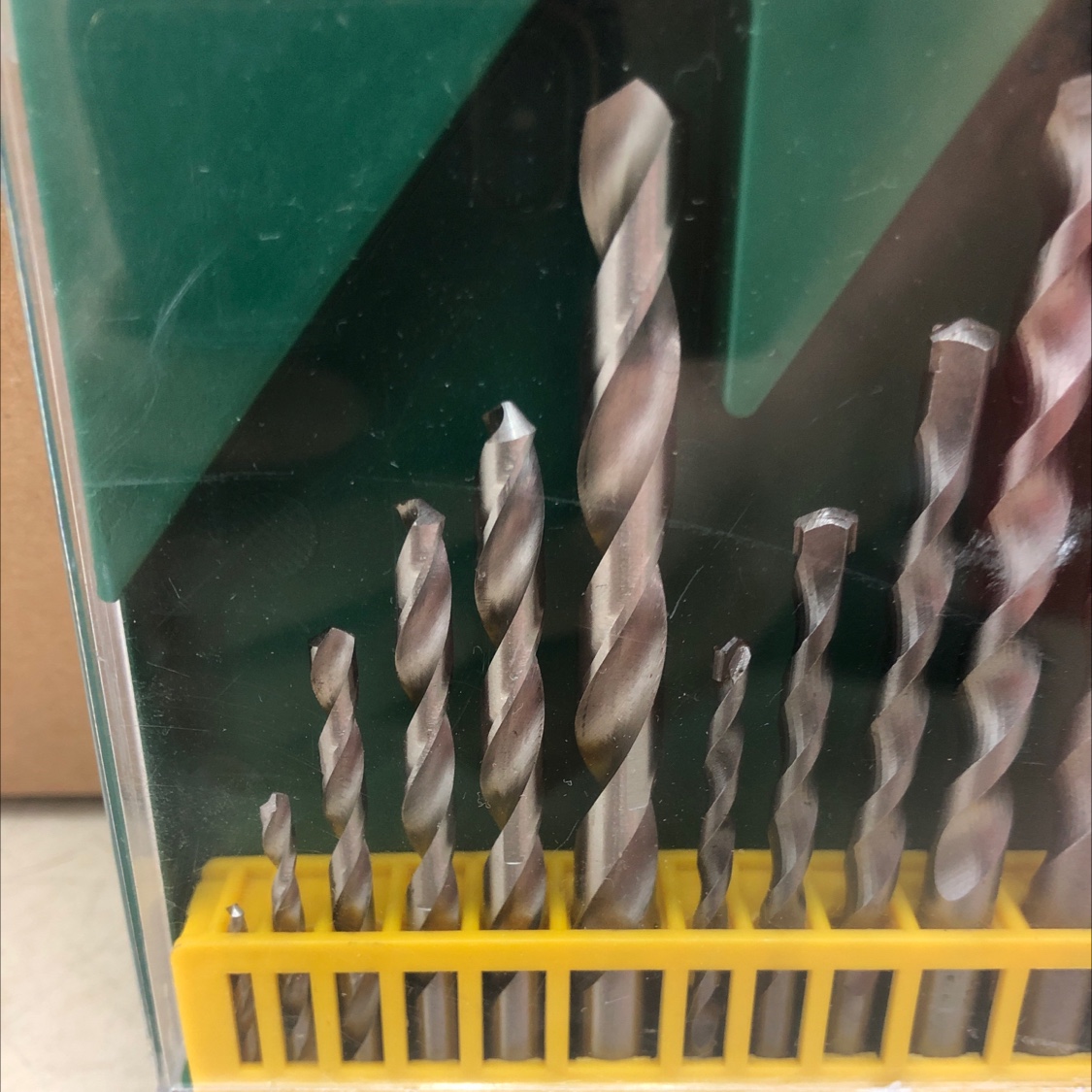 16 sets of mixed set drills, woodworking drills, twist drills and construction drills details Picture