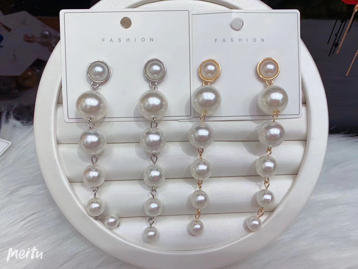 The New Trend Of Pearl Earrings Female Network Red Temperament High-Grade Earrings Application Scenario