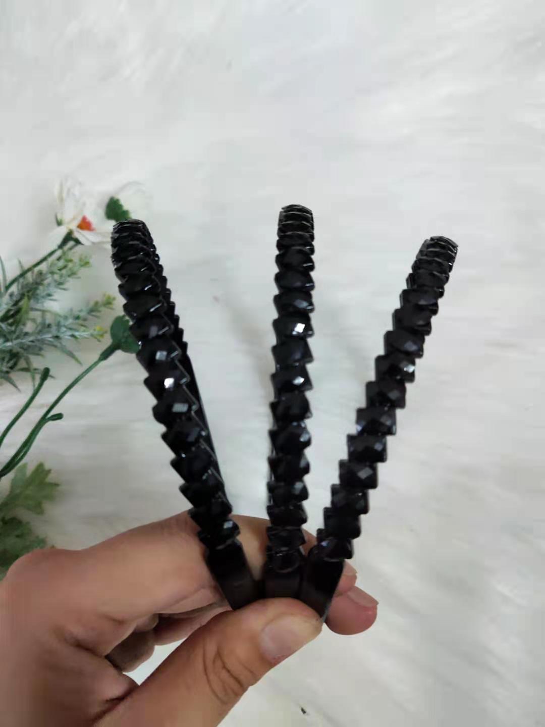 Instant noodle head clip, black glass with diamonds, large side clip, Korean simple one-line clip, bangs clip, small clip, Kaman Love 013 details Picture
