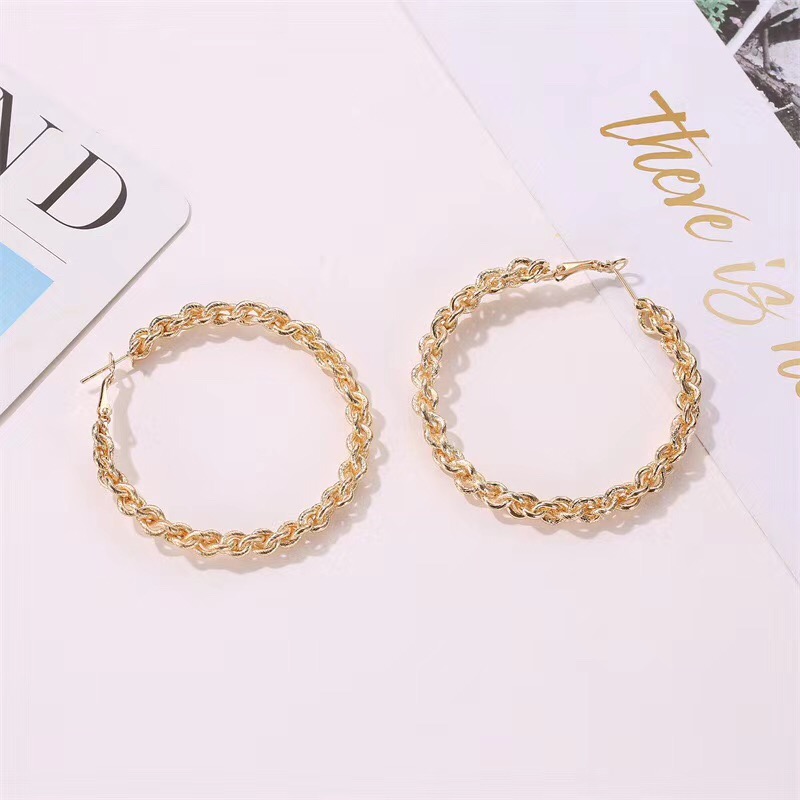 Geometric New Trend Earrings Female Network Red Temperament High-Grade Earrings Specification drawing