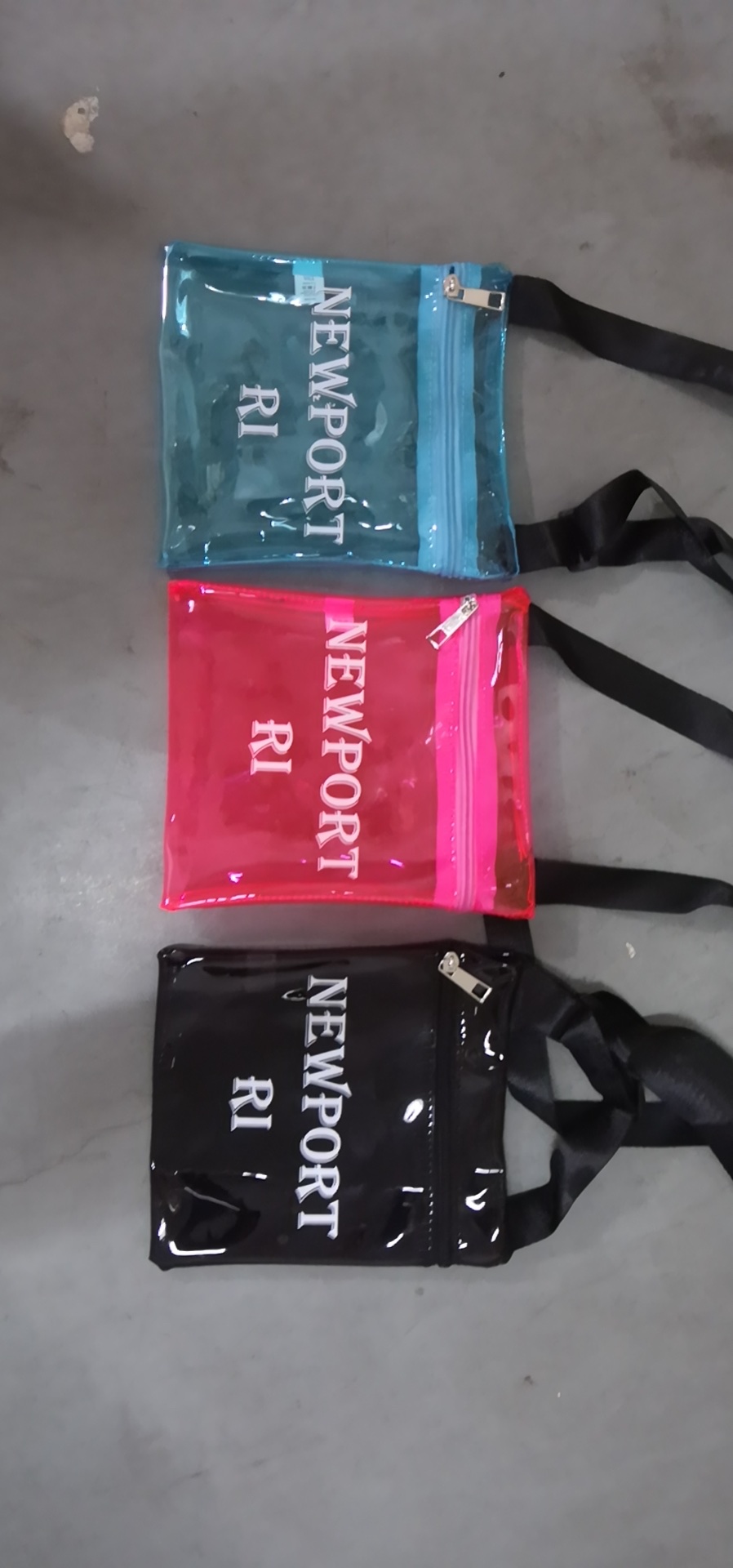 Small shoulder bag made of PVC Specification image