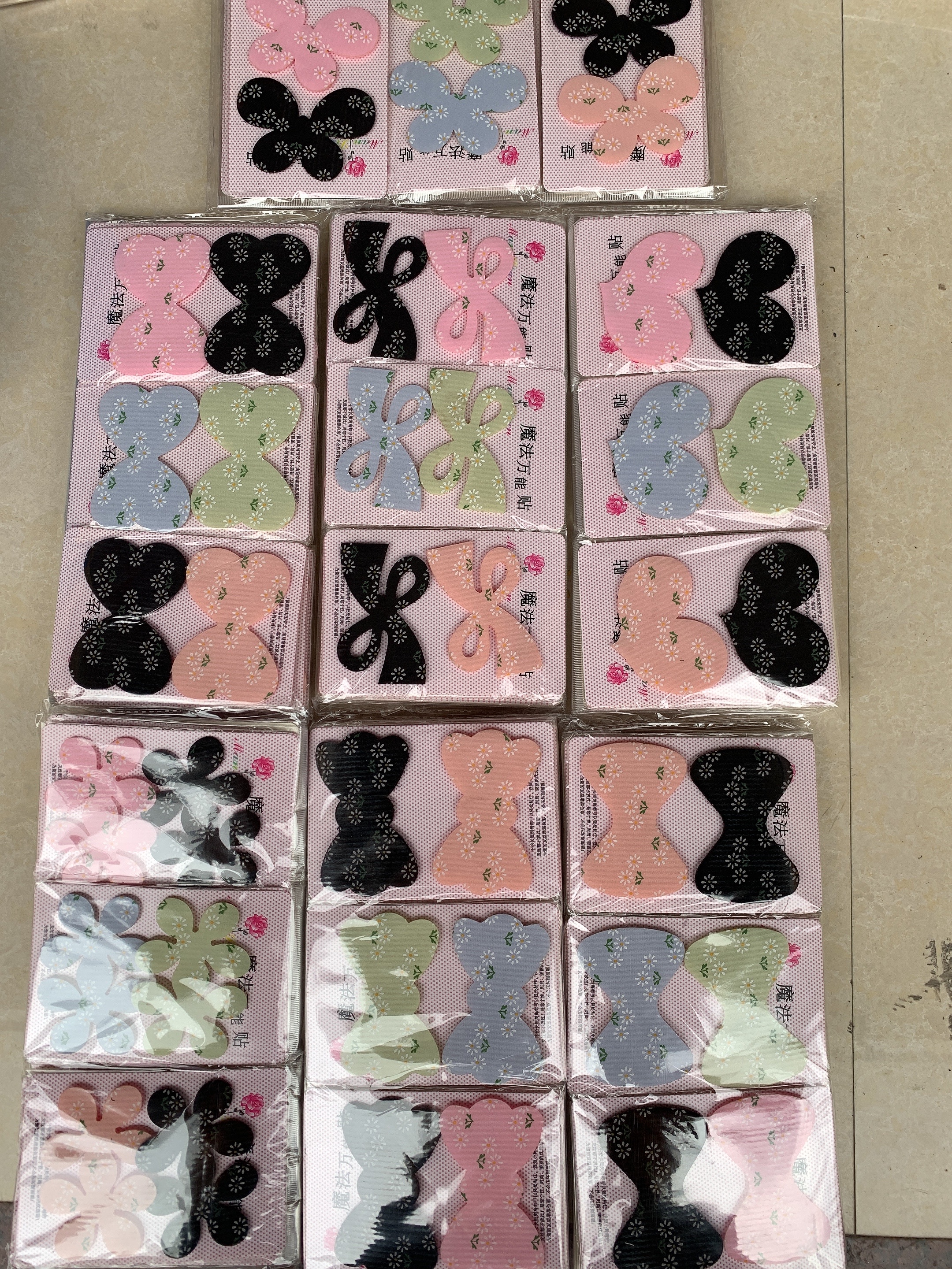 Bangs, magic stickers, black and pink checkered, thousand bird checks, fabric hair stickers, children and girls' premium Manlian 004 Specification image