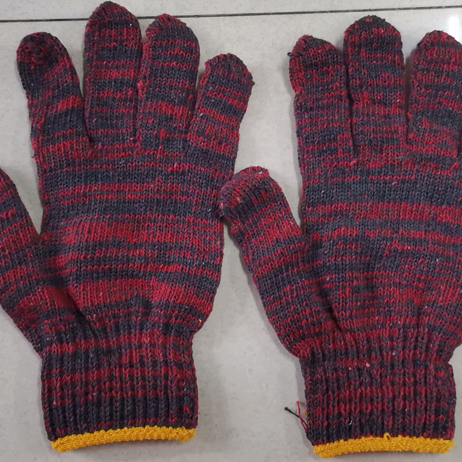 Red flowered yarn gloves