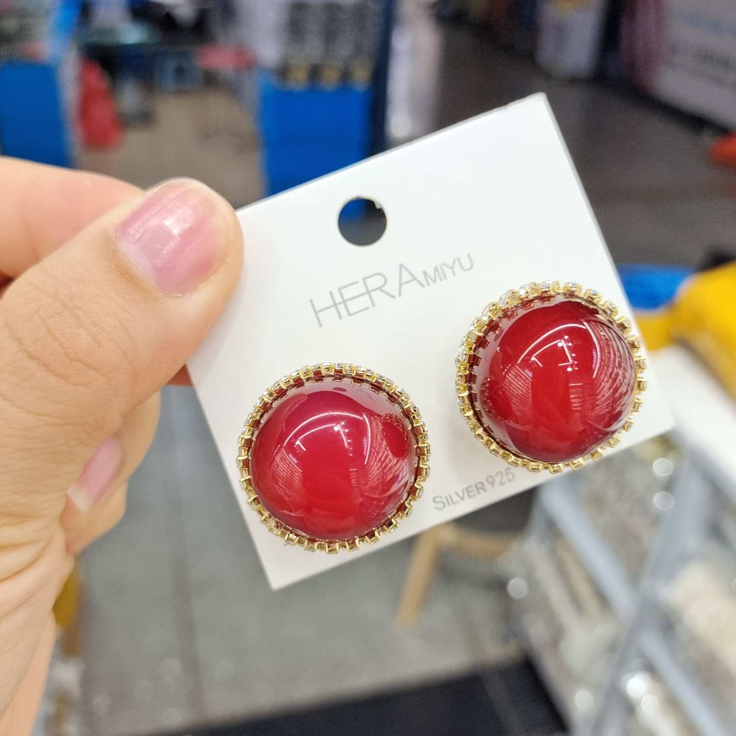 车厘子颜色，满钻，银针，可三戴