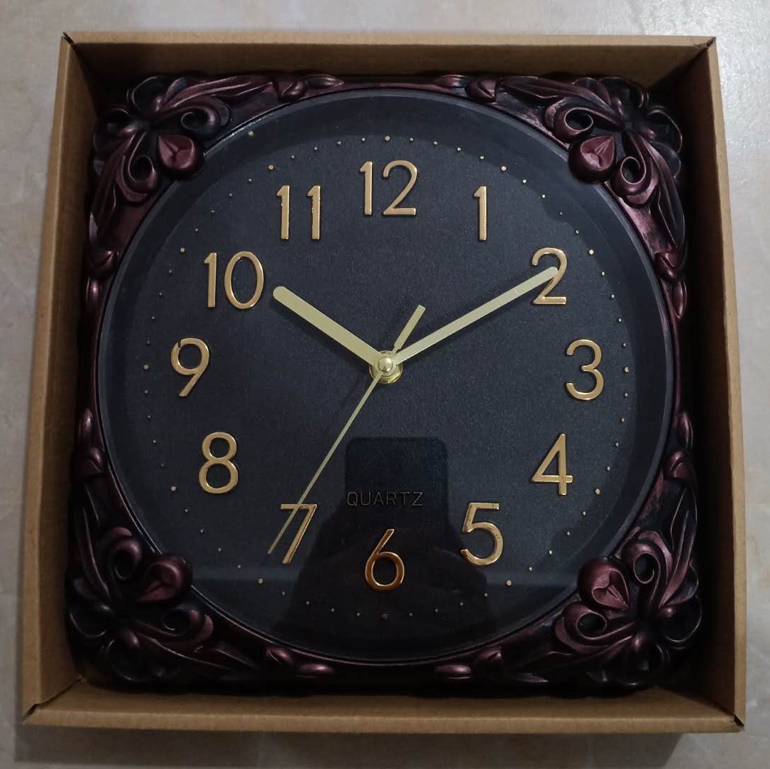 2102-B Wall clock thumbnail