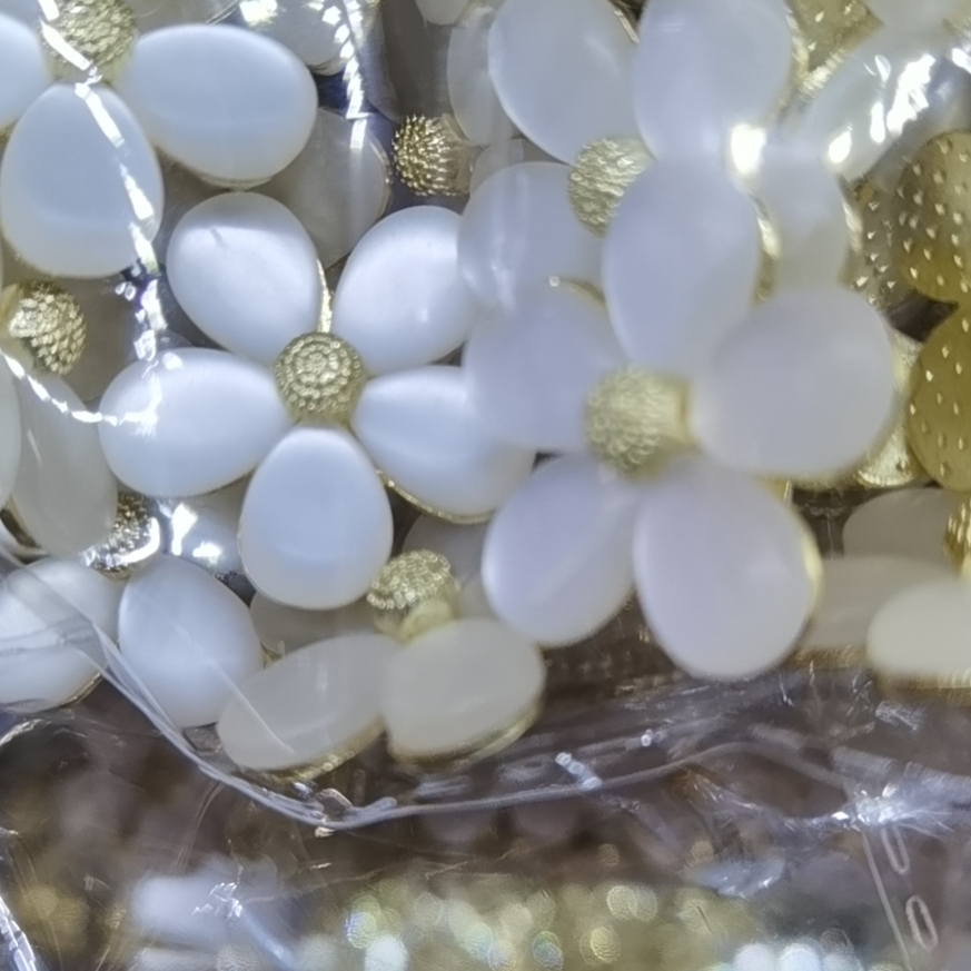 ملحقات السبائك 2 هي رائعة و أنيقة جداً