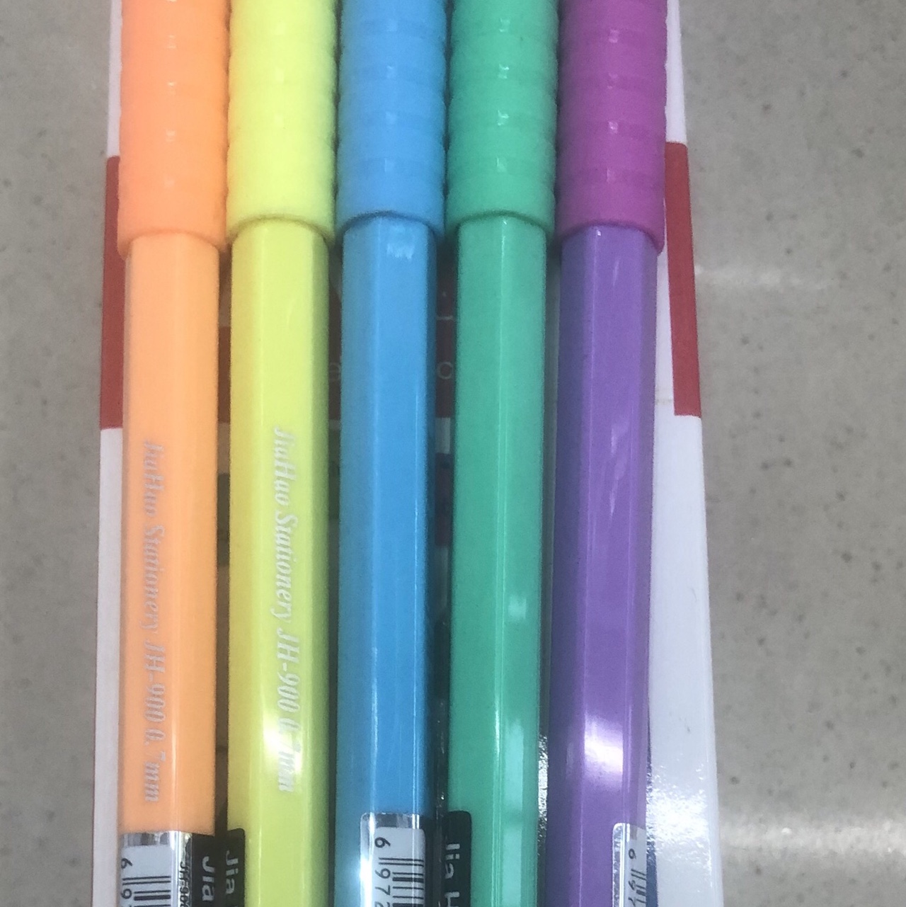 900 to 24 medium oil pens