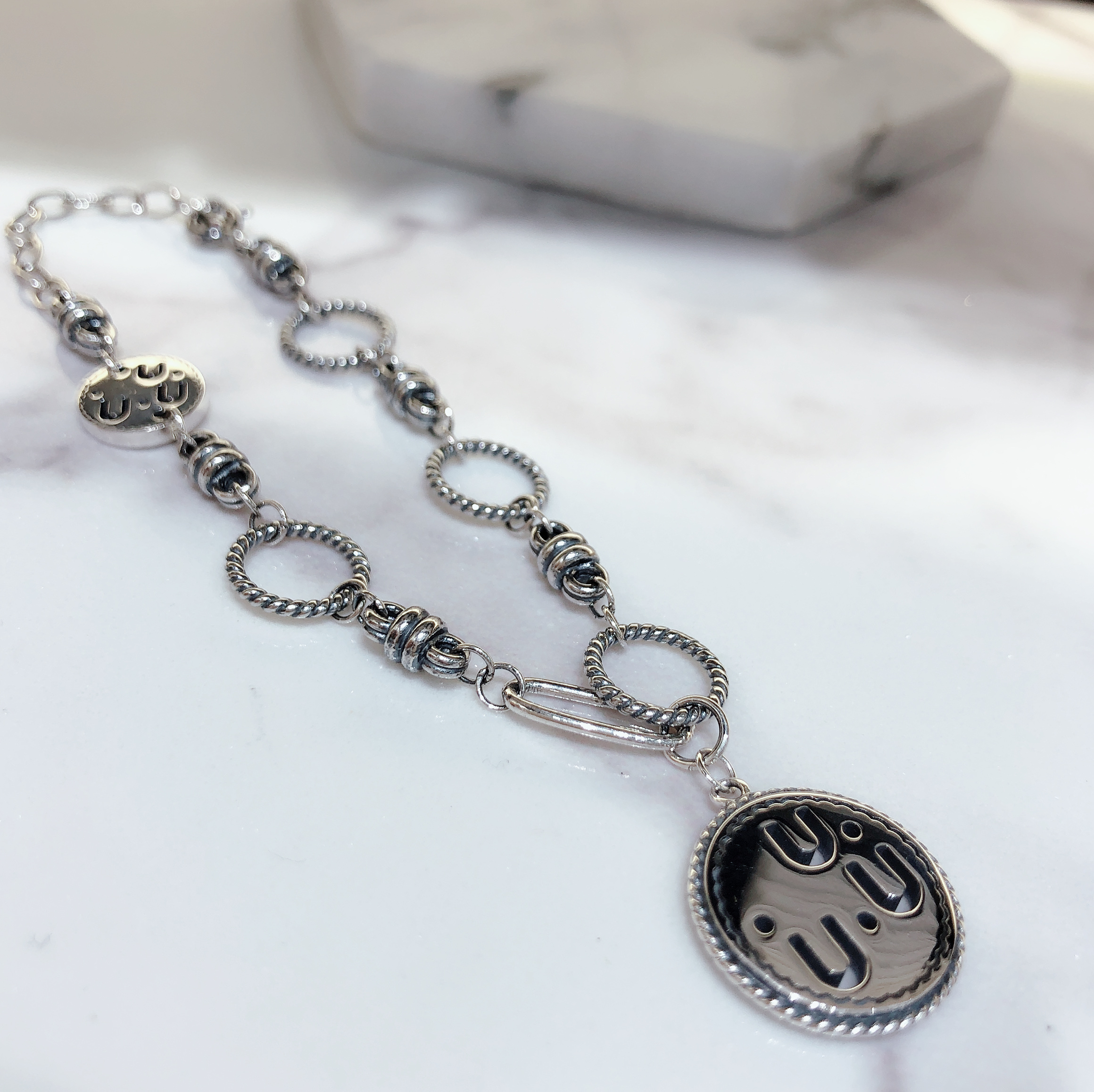 925纯银泰银复古系列手链白底实物图