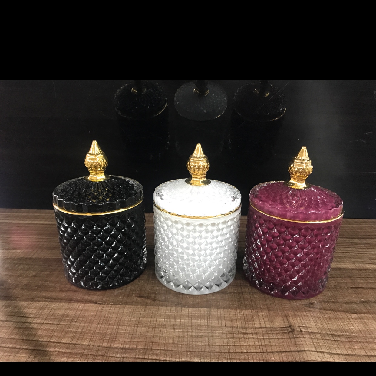 Factory direct sales of high-end colored gilded glass sugar jars, diamond sugar jars and glass candlestick ornaments details Picture