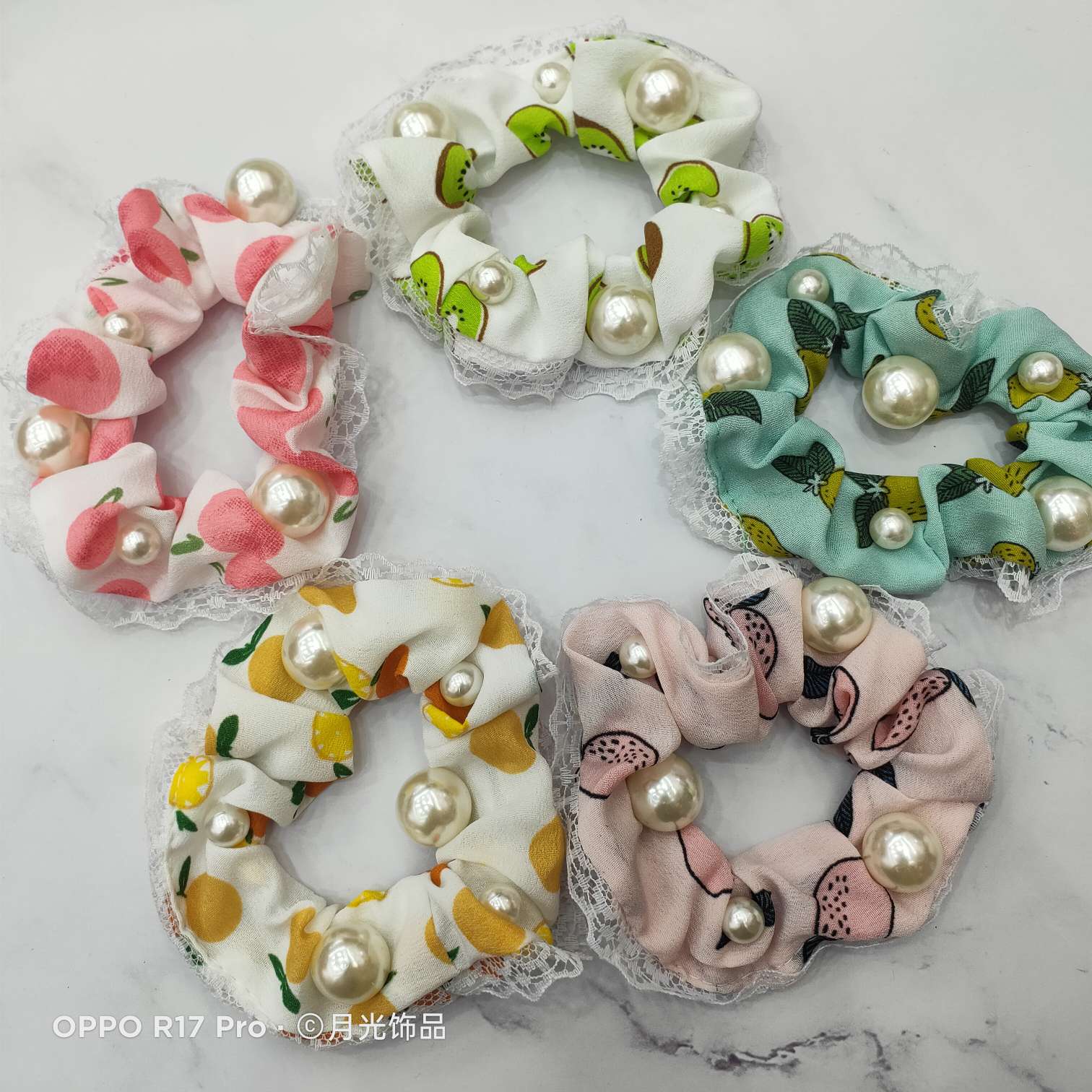 Korean version of popular lace large intestine rings with pearl-sized pearls Application Scenario