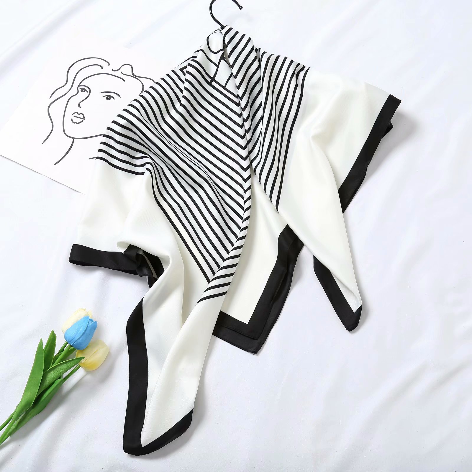 斜纹绸方巾条形图案中方巾